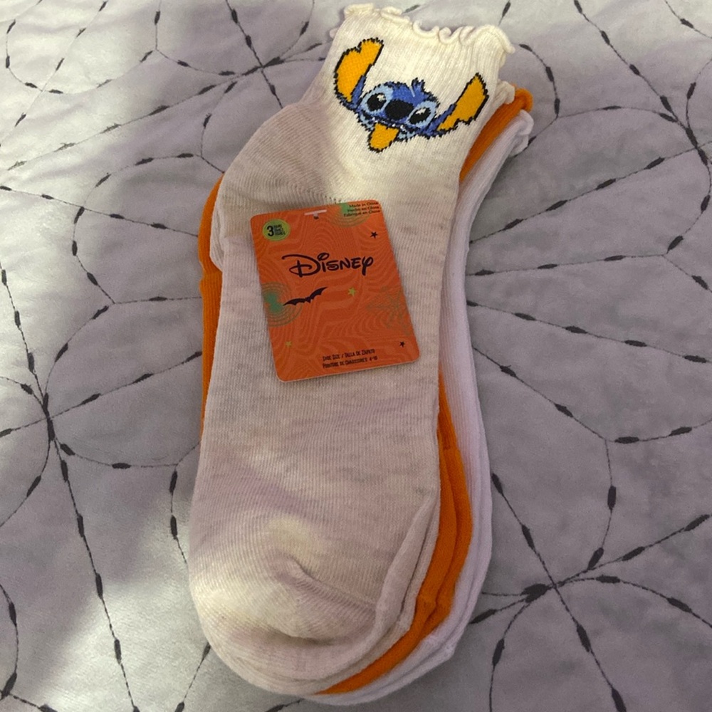 Brand new stitch socks